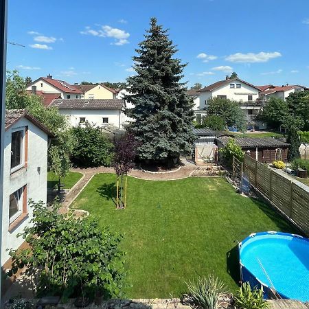 Helle Und Gemuetliche Ferienwohnung In Lorsch Luaran gambar