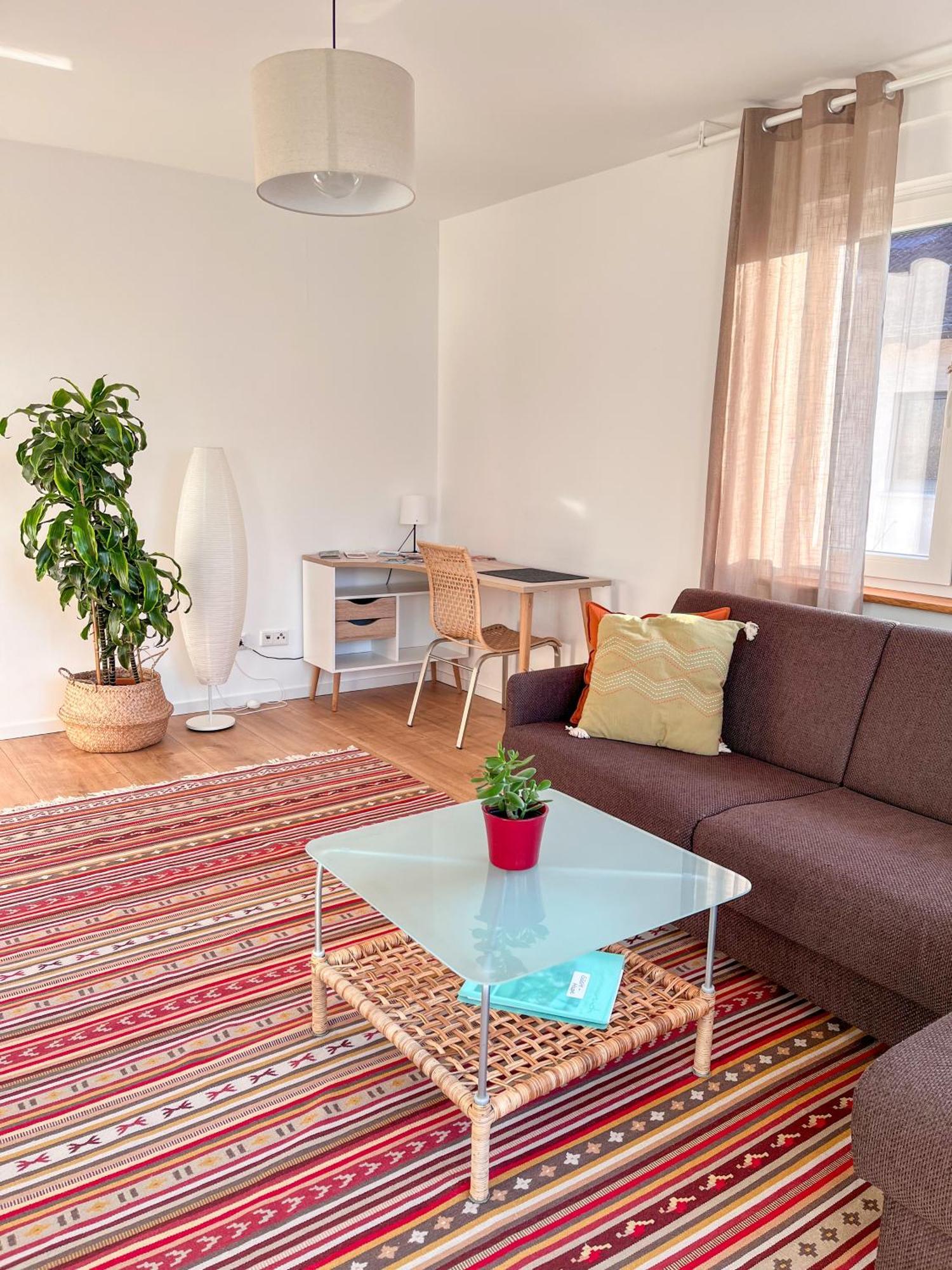 Helle Und Gemuetliche Ferienwohnung In Lorsch Luaran gambar